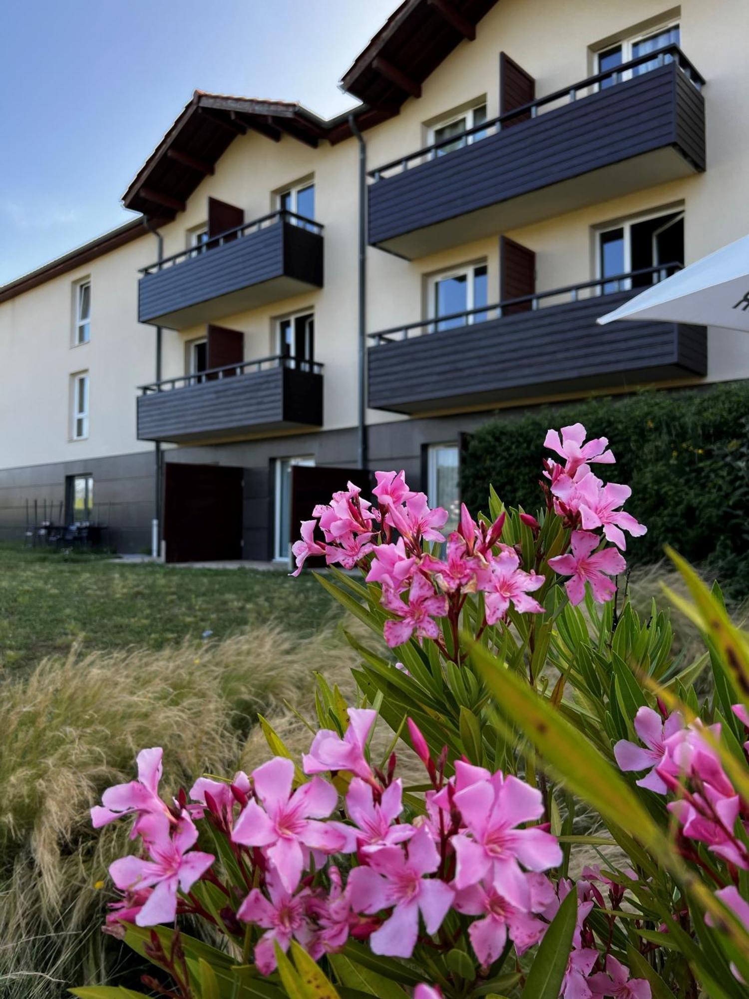Best Western Plus Hotel Gergovie Perignat-les-Sarlieve Esterno foto